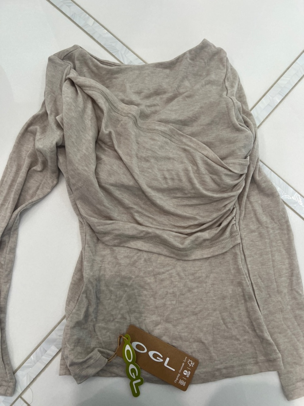 NWT!! OGL Neutral Beige Long-Sleeve Draped Women’s Top with built in bra - Picture 2 of 3